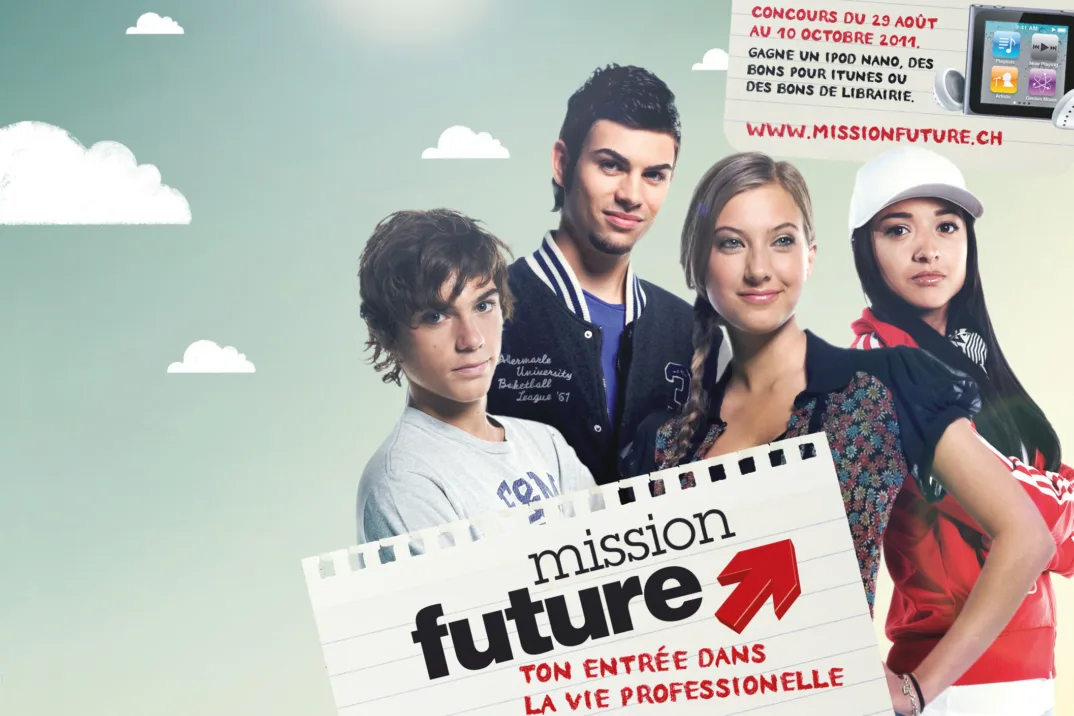 Des jeunes sur une affiche de la "Mission Future" de la campagne de formation professionnelle.
