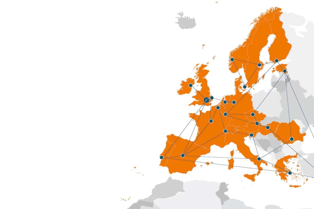 Plan avec les pays membres en couleur orange et connexés