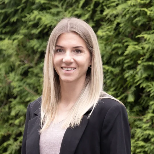 Portrait d'une femme en blazer