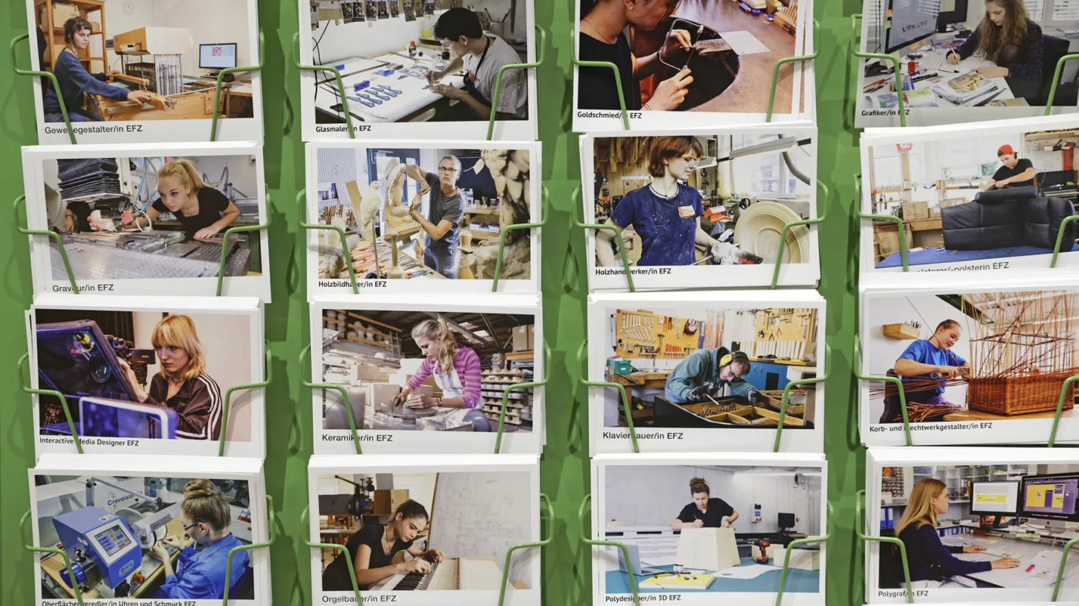 Titelbild Diverse einzelne Bilder von Personen, die unterschiedliche Arbeiten verrichten