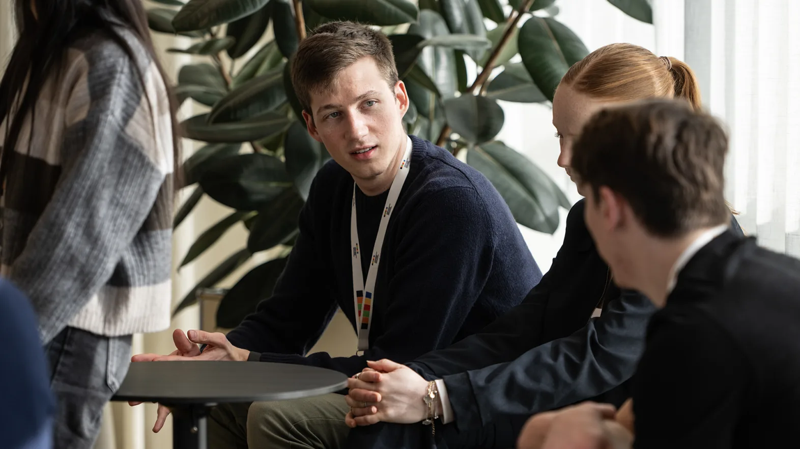 Adrien Zaradez, Alumnus der Wirtschafts-Olympiade 2022 und des International Swiss Talent Forums zu «Circular Economy» (2023) sowie zu «The Future of Work» (2025), Bild: SJf